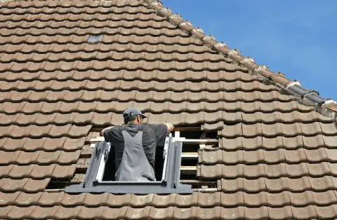 Pose de velux - Outarville